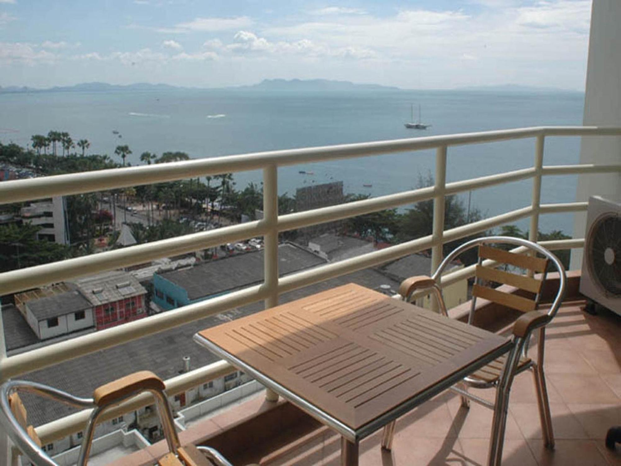 Apartments At View Talay Pattaya Room photo