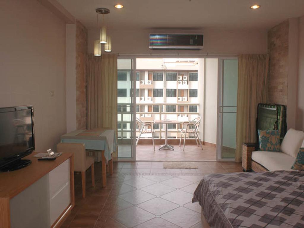 Apartments At View Talay Pattaya Exterior photo